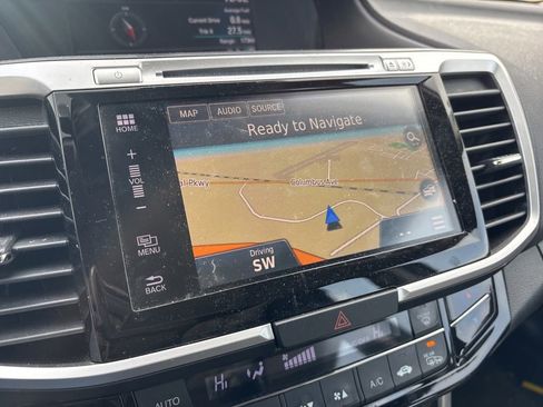 Used 2016 Honda Accord Touring image 25