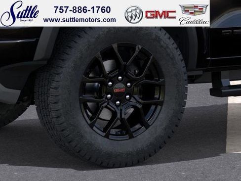 New 2026 GMC Canyon Denali w/ LPO, Denali Black Edition image 9