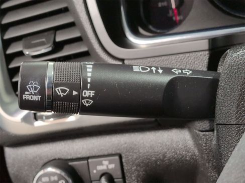 Used 2016 GMC Acadia SLT image 27