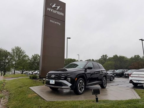 Used 2025 Hyundai Tucson SEL AWD/4WD image 3
