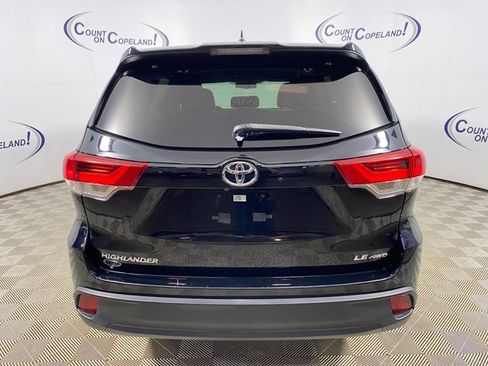 Certified 2017 Toyota Highlander Plus AWD/4WD image 5