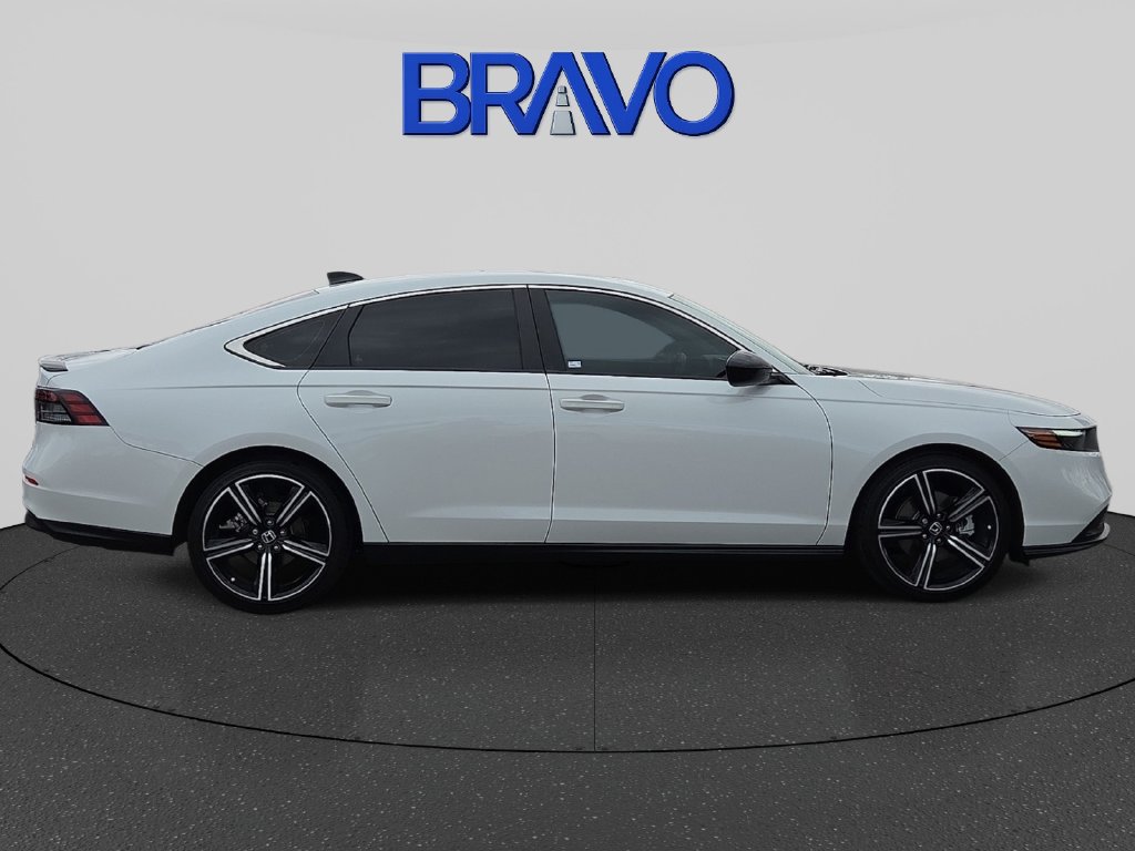 Used 2025 Honda Accord Sport image 5