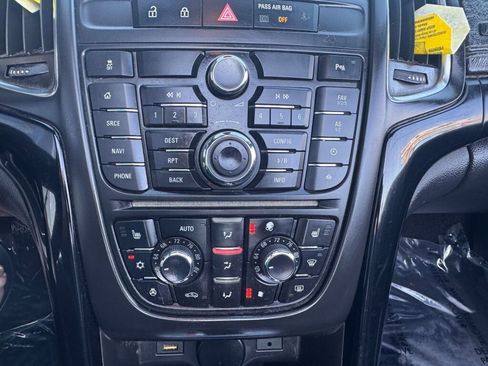 Used 2016 Buick Cascada image 18