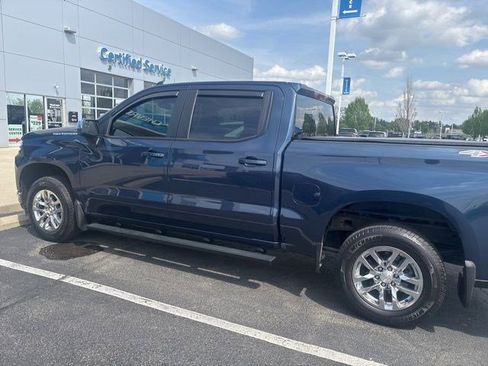 Used 2020 Chevrolet Silverado 1500 LT w/ LT Value Package image 11