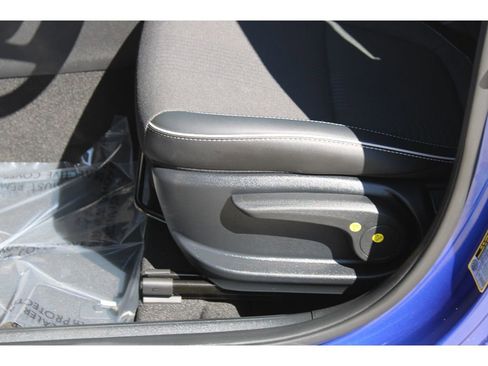 Used 2024 Hyundai Venue Limited image 12