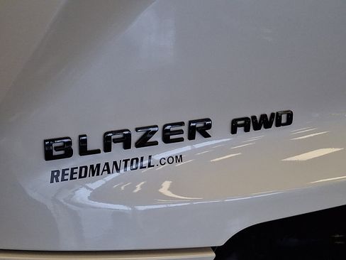 Certified 2023 Chevrolet Blazer RS w/ Driver Confidence II Package image 32