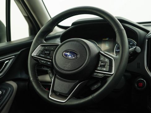 Used 2023 Subaru Forester Limited AWD/4WD image 14