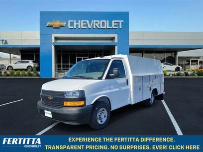 New 2025 Chevrolet Express 3500 w/ Power Convenience Package
