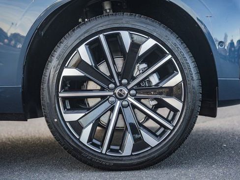 New 2026 Volvo XC60 B5 Ultra w/ Protection Package Premier image 17