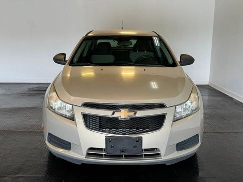 Used 2012 Chevrolet Cruze LS w/ Connectivity Package FWD image 2