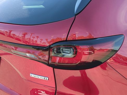 Certified 2025 MAZDA CX-70 3.3 Turbo w/ Preferred Package image 11