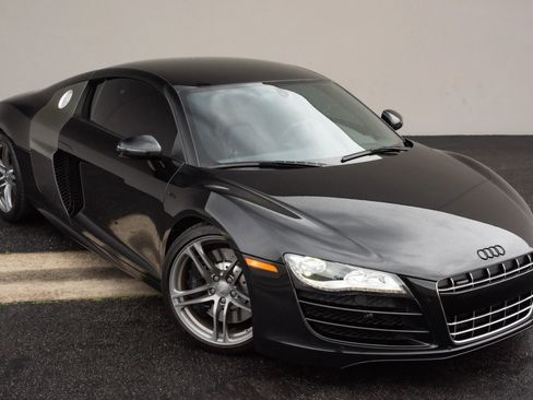 Used 2010 Audi R8 V10 image 6