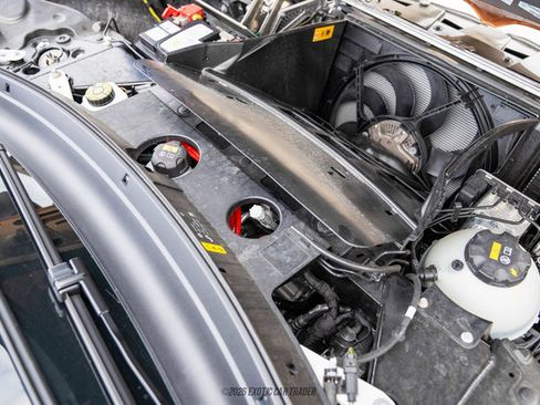 Used 2019 BMW i8 Coupe image 31