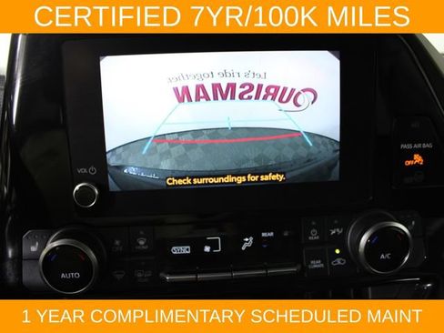 Used 2023 Toyota Highlander XLE AWD/4WD image 25