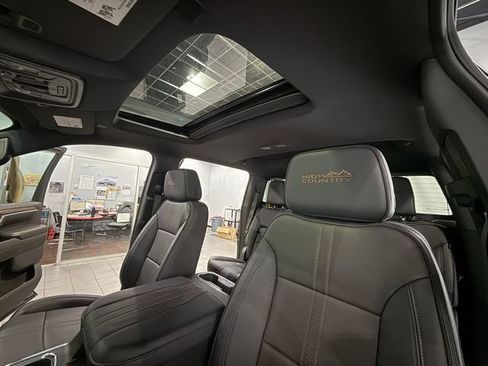 Used 2024 Chevrolet Silverado 1500 High Country w/ High Country Premium Package image 31