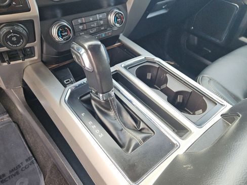 Used 2019 Ford F150 Lariat w/ Equipment Group 502A Luxury image 12