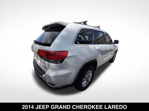 Used 2014 Jeep Grand Cherokee Laredo w/ 18" Wheel & 8.4" Radio Group RWD image 5