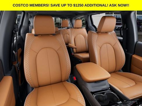 New 2026 Chrysler Pacifica Pinnacle AWD/4WD image 16