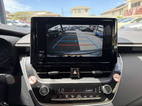 Used 2024 Toyota Corolla LE FWD image 17