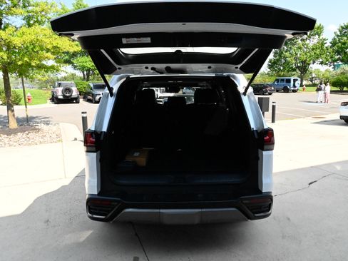 Used 2025 Lexus LX 600 4WD w/ Accessory Package (2T) image 47