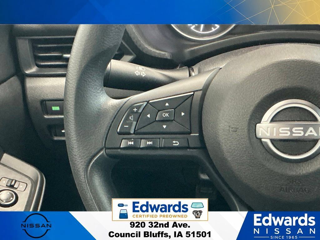 Used 2025 Nissan Sentra S w/ Lighting Package FWD image 17