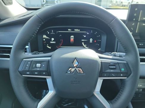 New 2026 Mitsubishi Outlander SE FWD image 26
