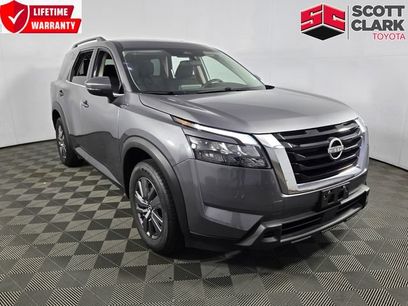 Used 2025 Nissan Pathfinder SV