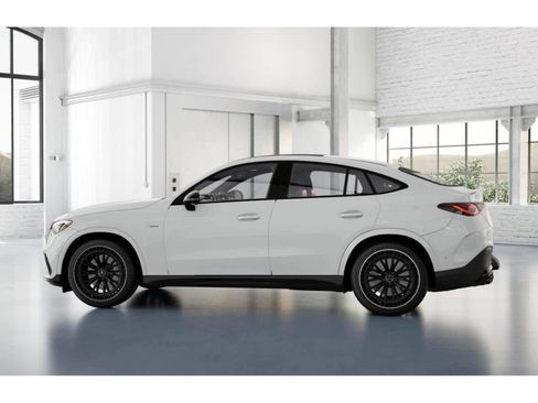 Used 2026 Mercedes-Benz GLC 43 AMG AMG GLC 43 image 32