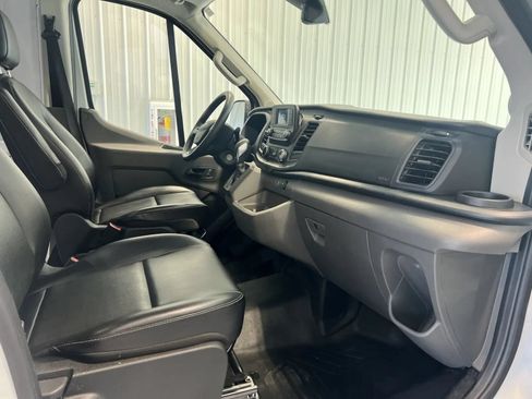 Used 2025 Ford Transit 250 148 Medium Roof RWD image 25