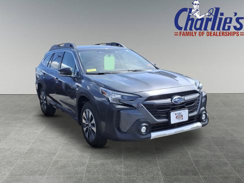 Certified 2025 Subaru Outback Limited AWD/4WD image 3