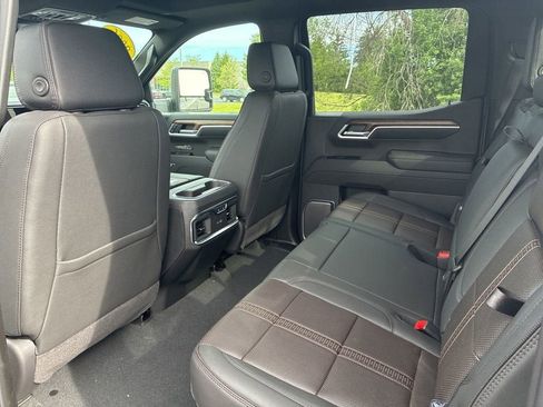 New 2026 Chevrolet Silverado 1500 High Country w/ Technology Package AWD/4WD image 35