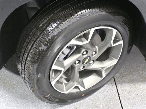 New 2026 Chevrolet Trax LT w/ Driver Confidence Package image 8