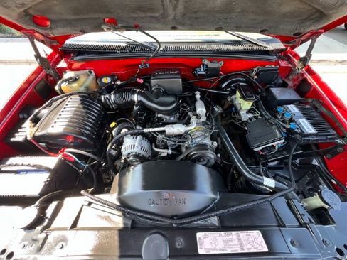 Used 1997 Chevrolet Tahoe LS w/ Preferred Equipment Group 2 image 11