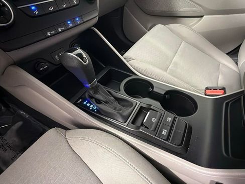 Used 2020 Hyundai Tucson SE image 21