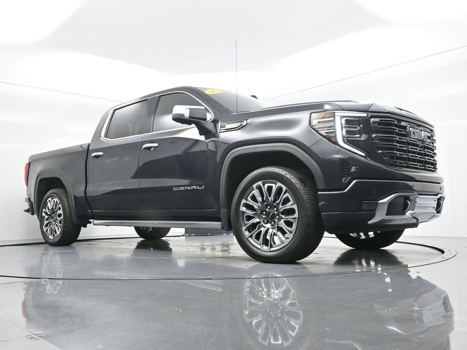 Used 2023 GMC Sierra 1500 Denali Ultimate AWD/4WD image 19