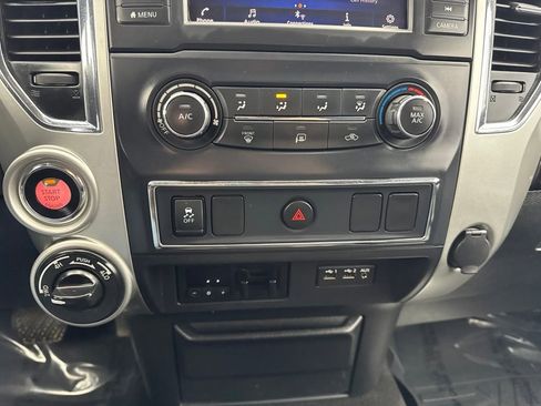 Used 2019 Nissan Titan SV AWD/4WD image 19