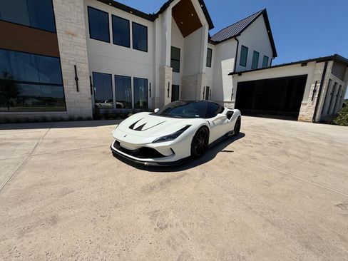 Used 2020 Ferrari F8 Tributo RWD image 7