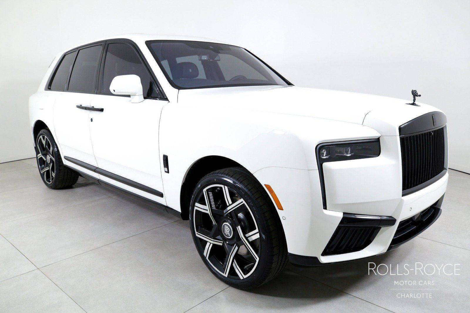 Used 2026 Rolls-Royce Cullinan AWD/4WD image 6