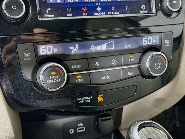 Used 2022 Nissan Rogue Sport SV FWD image 15