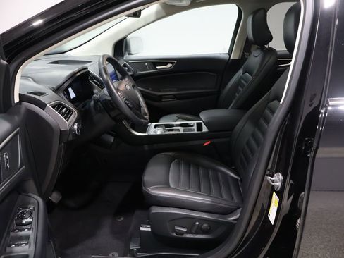 Used 2022 Ford Edge SEL w/ Convenience Package image 12