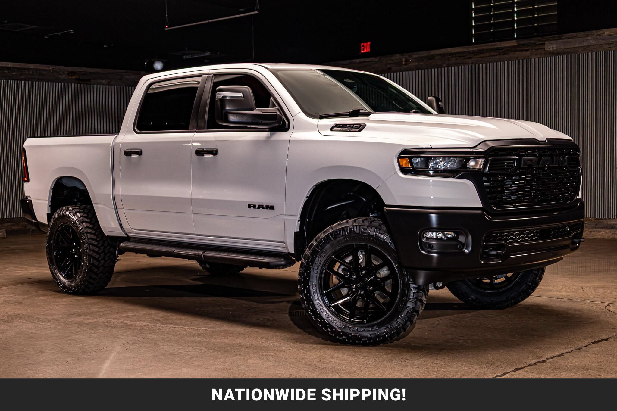 Used 2025 RAM 1500 Warlock AWD/4WD image 1