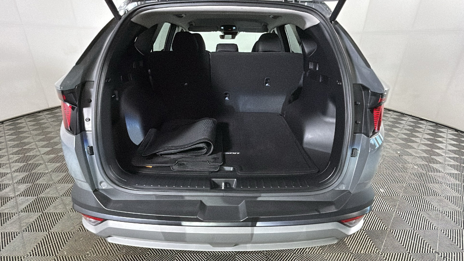 Used 2025 Hyundai Tucson SEL FWD image 33