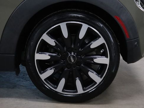 Used 2019 MINI Cooper S image 30