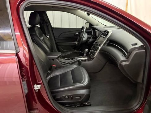 Used 2015 Chevrolet Malibu LTZ FWD image 16