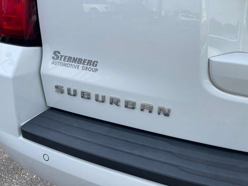 Used 2015 Chevrolet Suburban LT AWD/4WD image 15