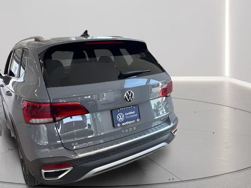 Used 2023 Volkswagen Taos SE AWD/4WD image 11
