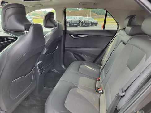 Used 2023 Kia Niro EX Touring FWD image 26