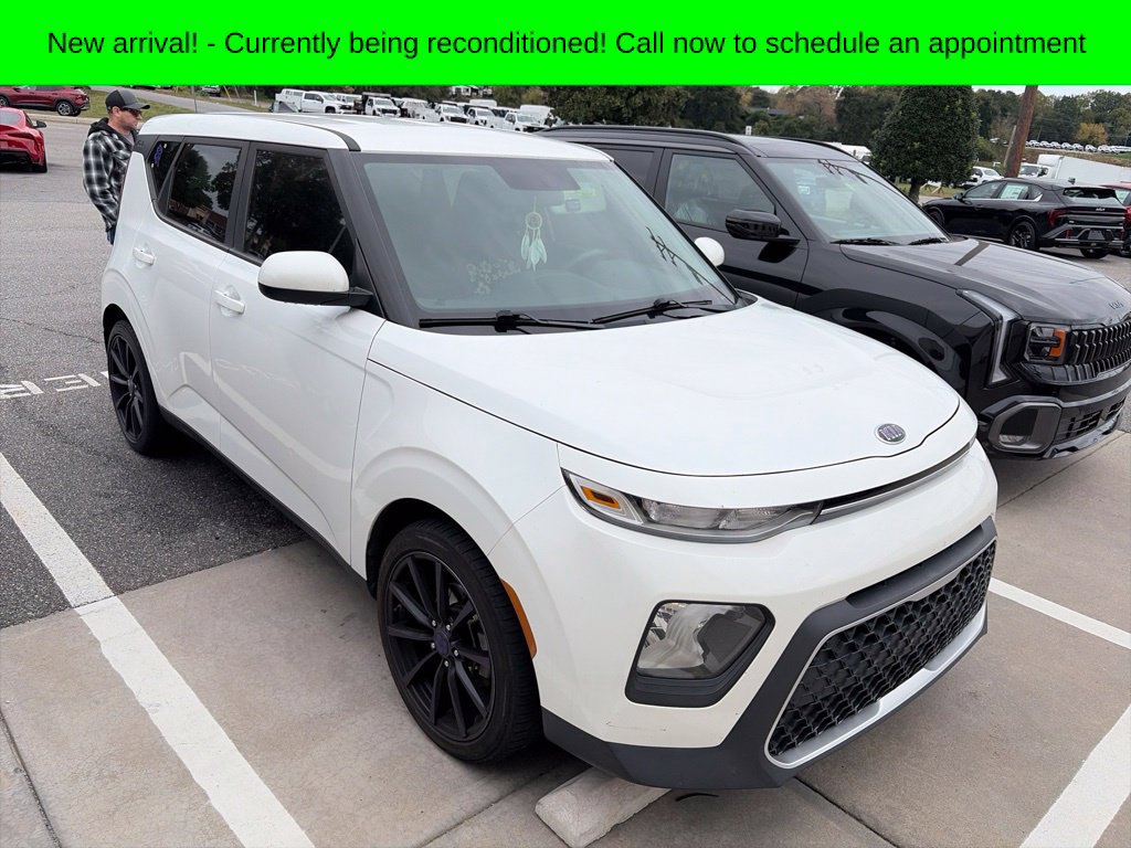 Used 2020 Kia Soul LX FWD image 1