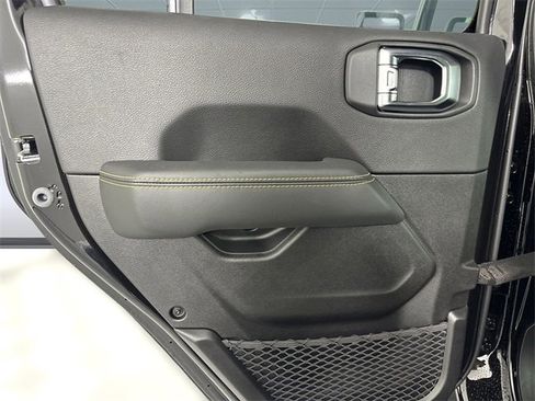 New 2025 Jeep Gladiator Sport w/ Premium Package image 24