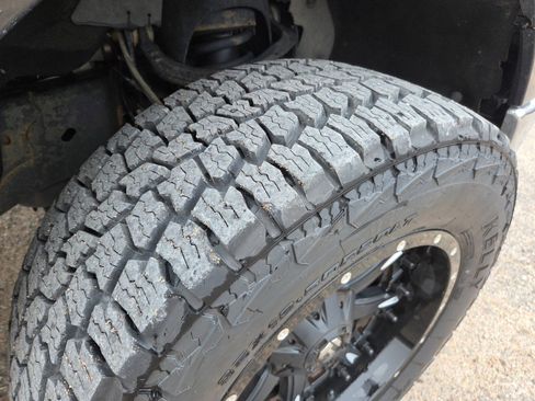 Used 2013 Ford F150 XLT w/ XLT Chrome Pkg image 13